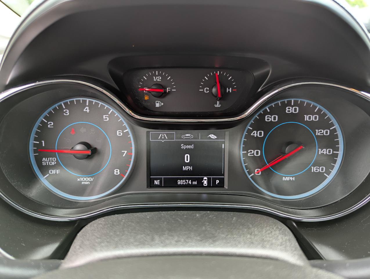 Used 2018 Chevrolet Cruze LT FWD image 18