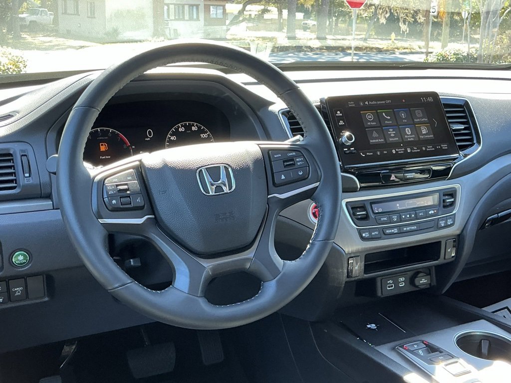 Certified 2025 Honda Ridgeline RTL image 28