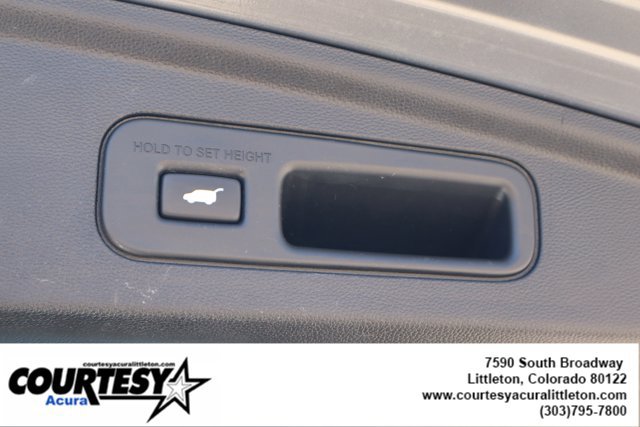 Used 2024 Acura MDX SH-AWD w/ Technology Package image 31