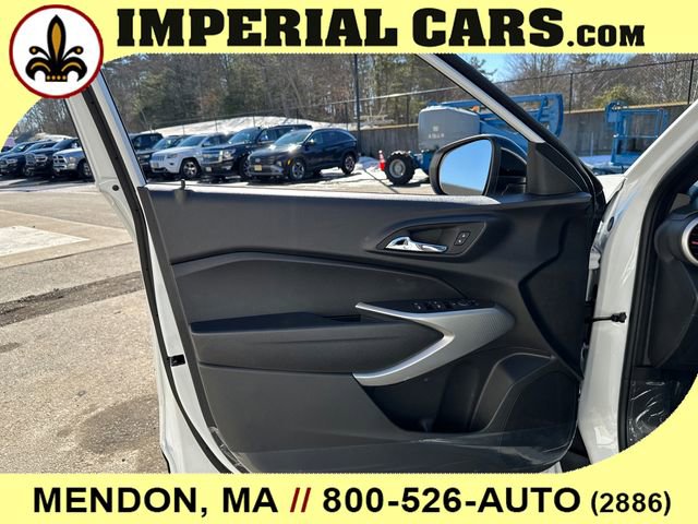 New 2026 Chevrolet Trax RS w/ Sunroof Package image 20