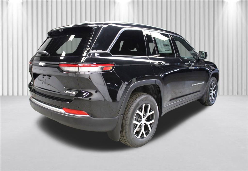New 2025 Jeep Grand Cherokee Limited w/ Luxury Tech Group II image 3