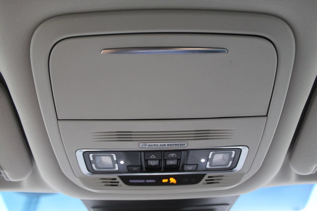 Used 2024 Lincoln Nautilus Reserve w/ Equipment Group 203A AWD/4WD image 39