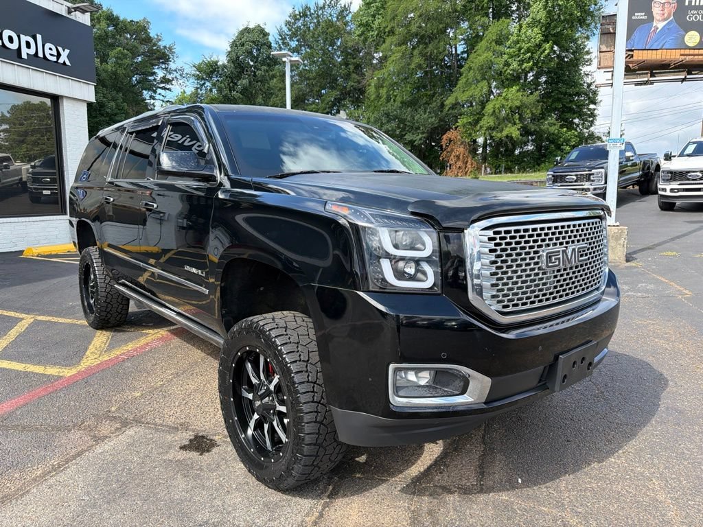 Used 2015 GMC Yukon XL Denali w/ Touring Package AWD/4WD image 4
