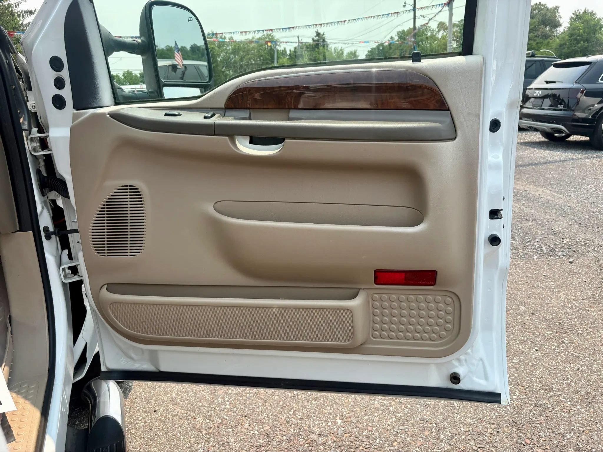 Used 2003 Ford F350 Lariat AWD/4WD image 15