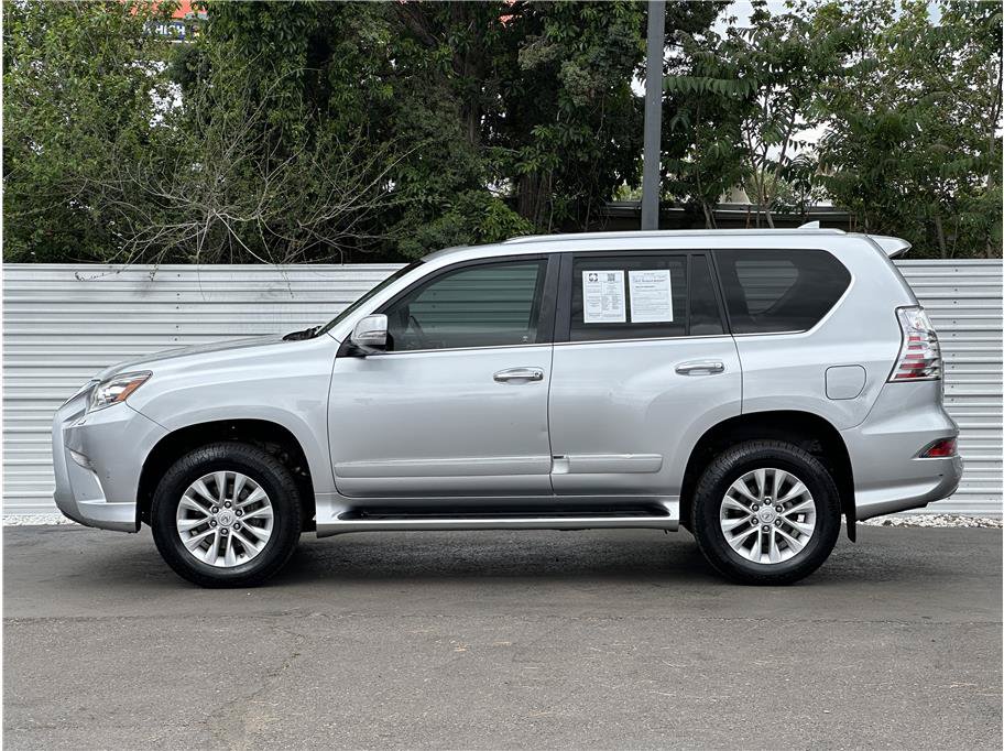Used 2016 Lexus GX 460 w/ Premium Package AWD/4WD image 13