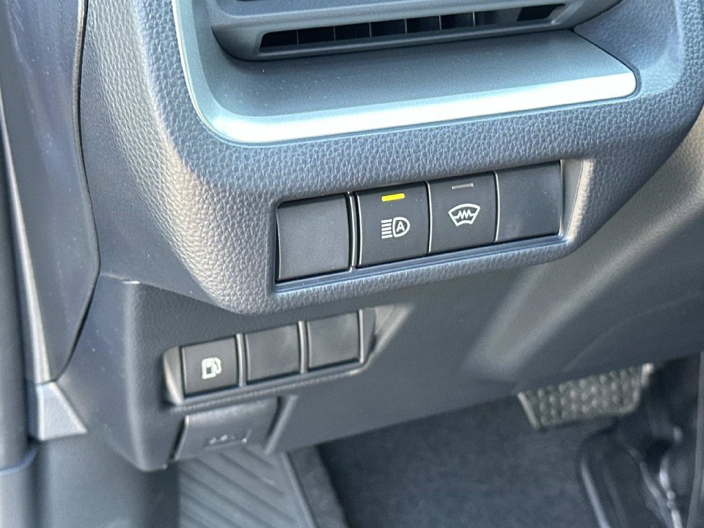 New 2027 Toyota Prius LE FWD image 26