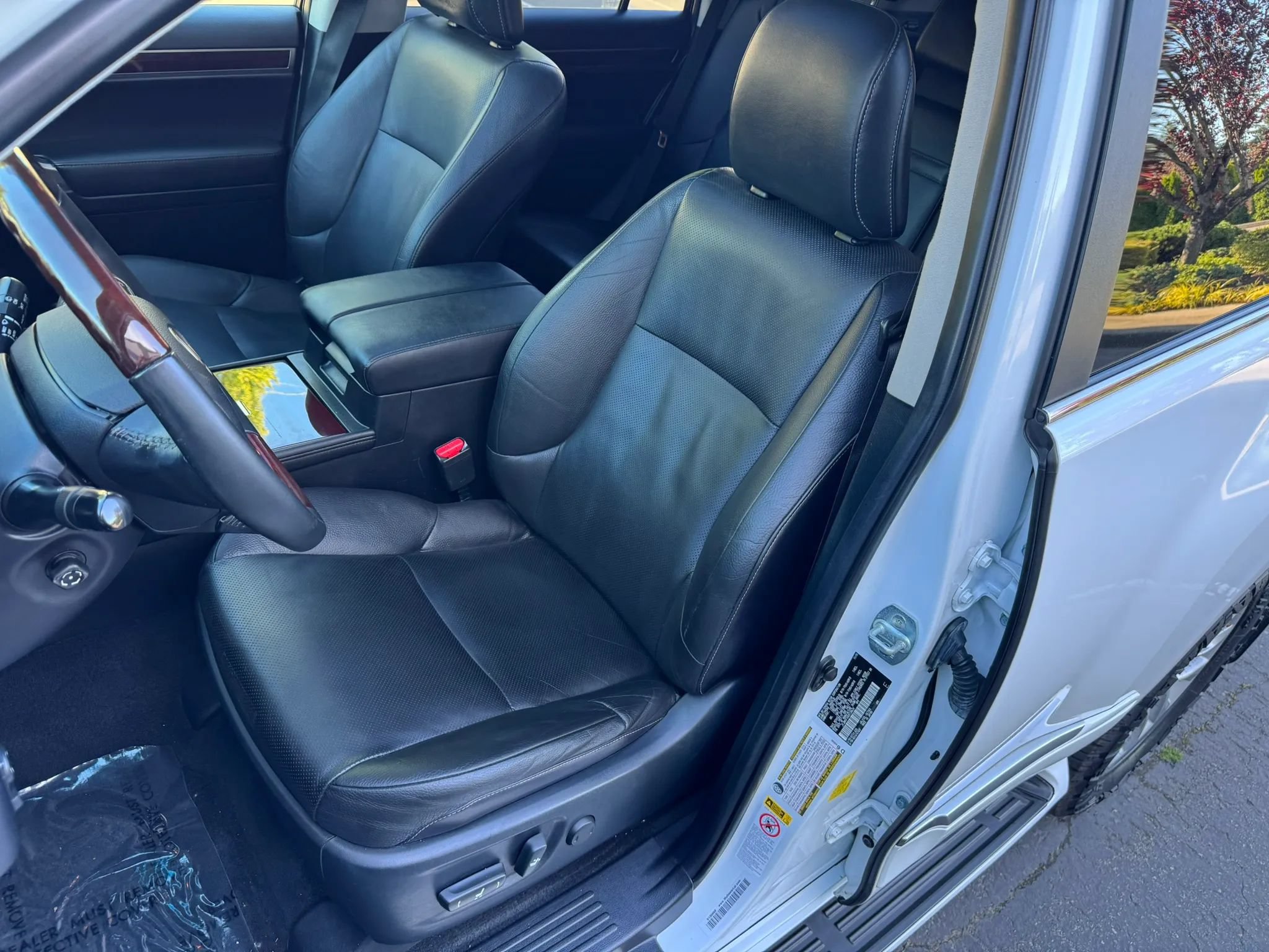 Used 2016 Lexus GX 460 w/ Premium Package AWD/4WD image 23