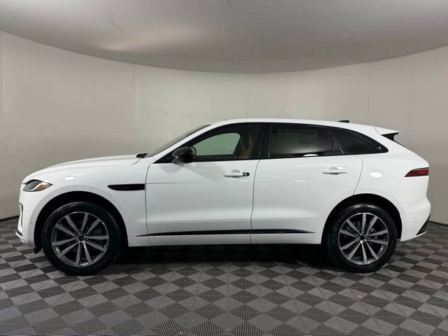 New 2026 Jaguar F-PACE R-Dynamic S image 3