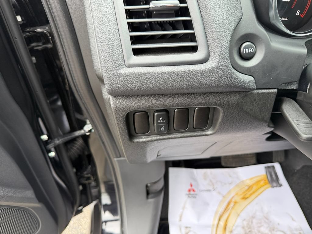 Used 2025 Mitsubishi Outlander Sport ES AWD/4WD image 29