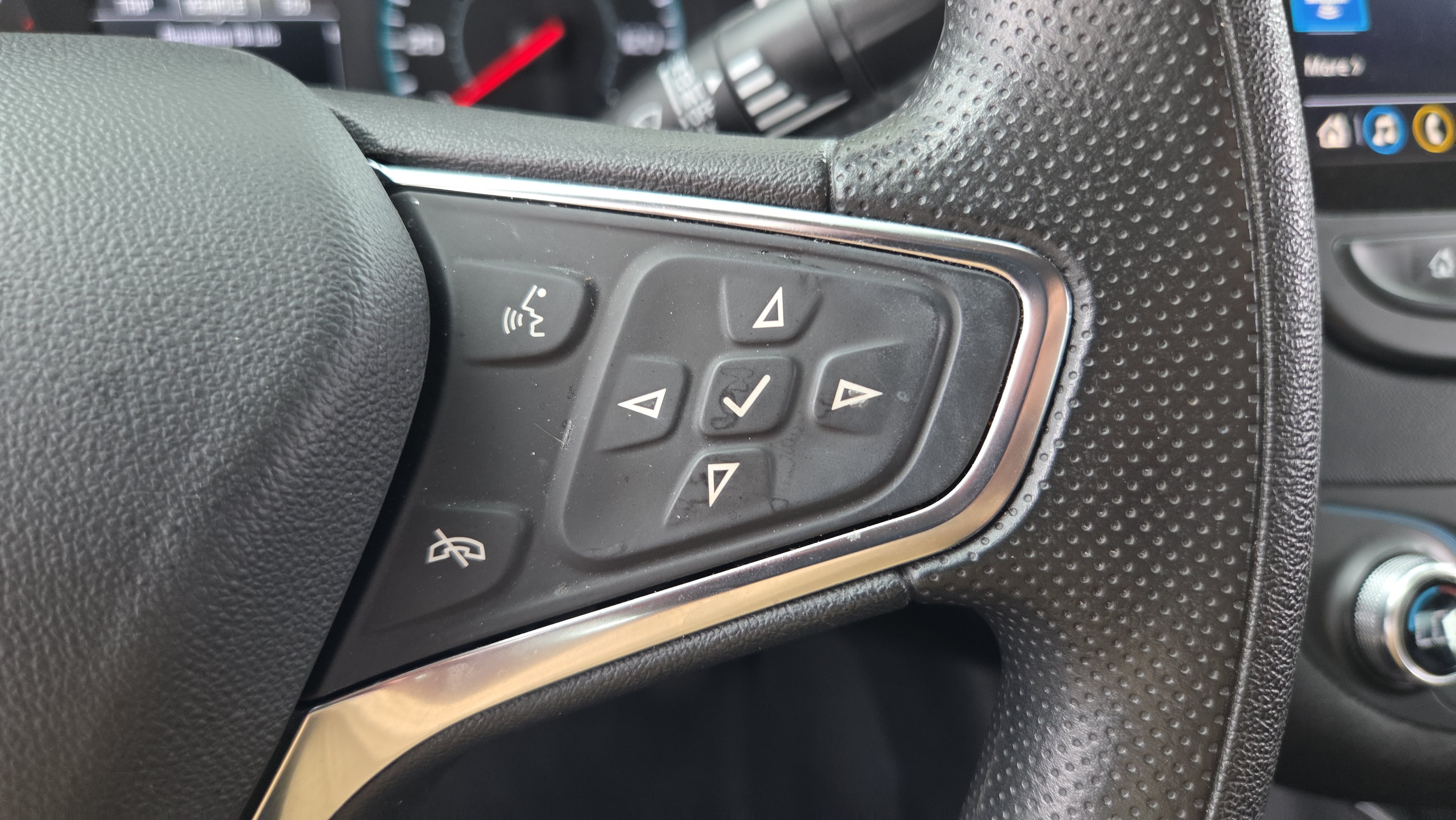 Used 2024 Chevrolet Malibu LT FWD image 25