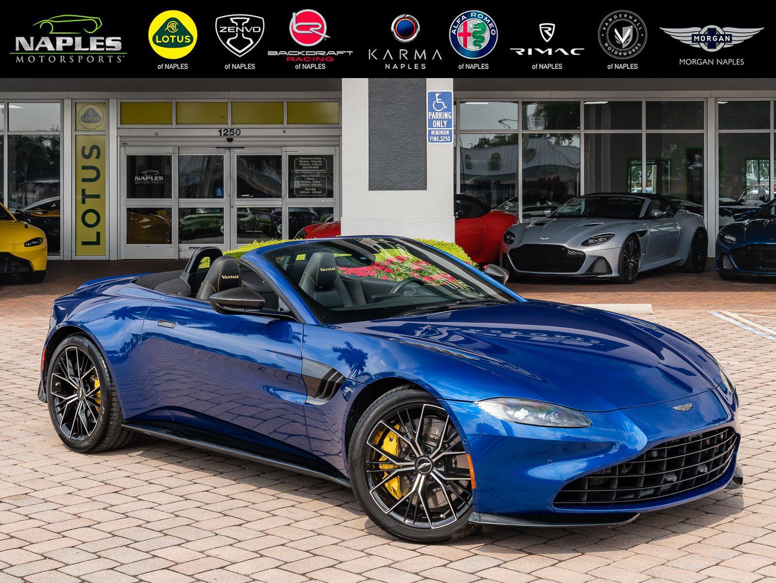 Used 2021 Aston Martin V8 Vantage Roadster image 1