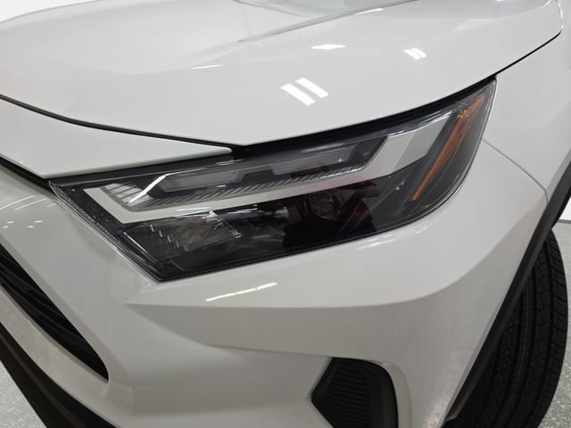 Certified 2025 Toyota RAV4 XLE FWD image 25