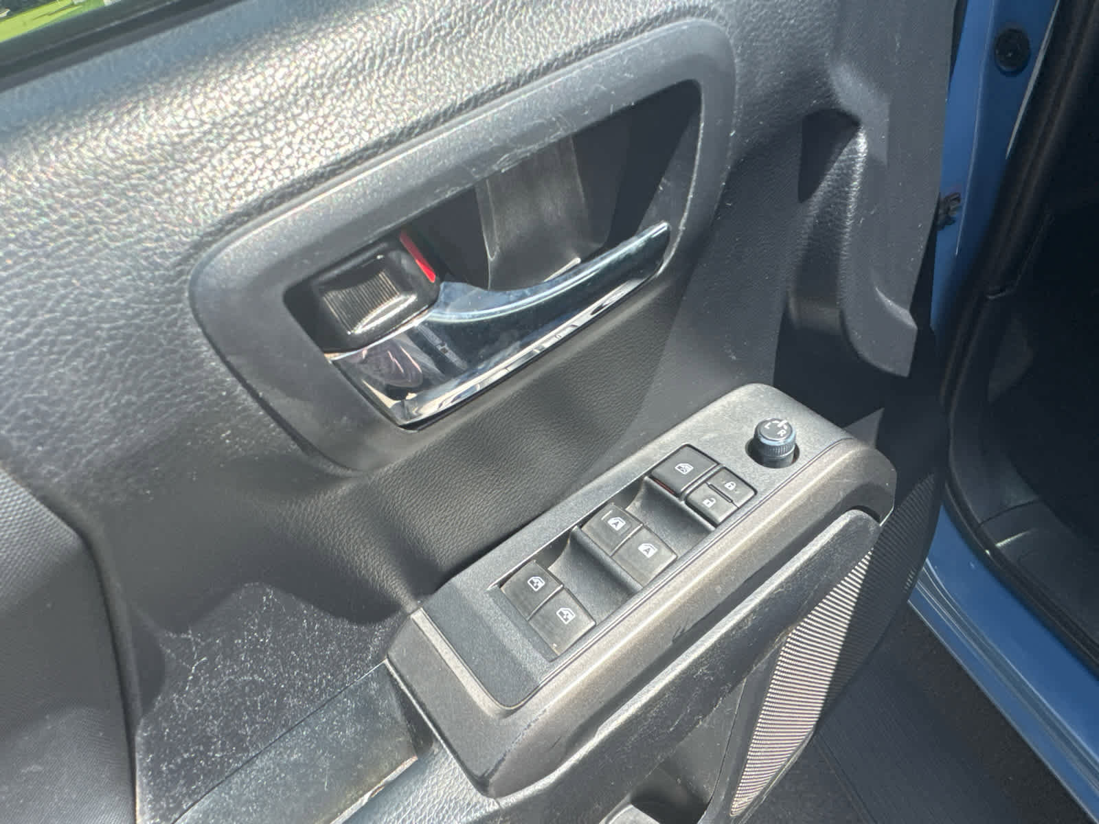 Used 2019 Toyota Tacoma TRD Off-Road AWD/4WD image 12