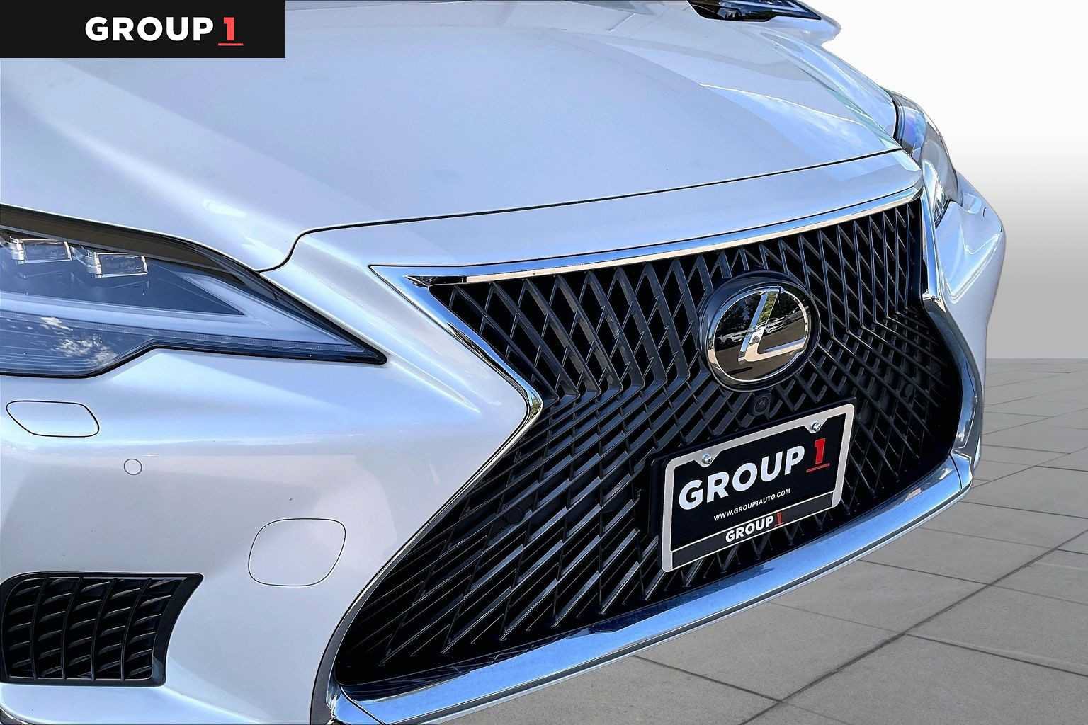 Used 2022 Lexus LS 500 w/ Interior Upgrade Package RWD image 27