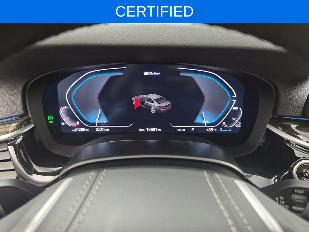 Certified 2023 BMW 530e w/ Premium Package RWD image 21