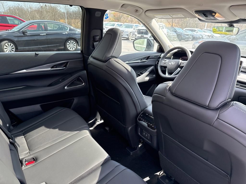 New 2026 INFINITI QX60 Luxe image 21