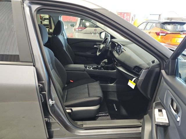 New 2026 Nissan Rogue SV AWD/4WD image 24