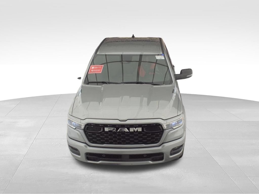 Used 2025 RAM 1500 Big Horn AWD/4WD image 3