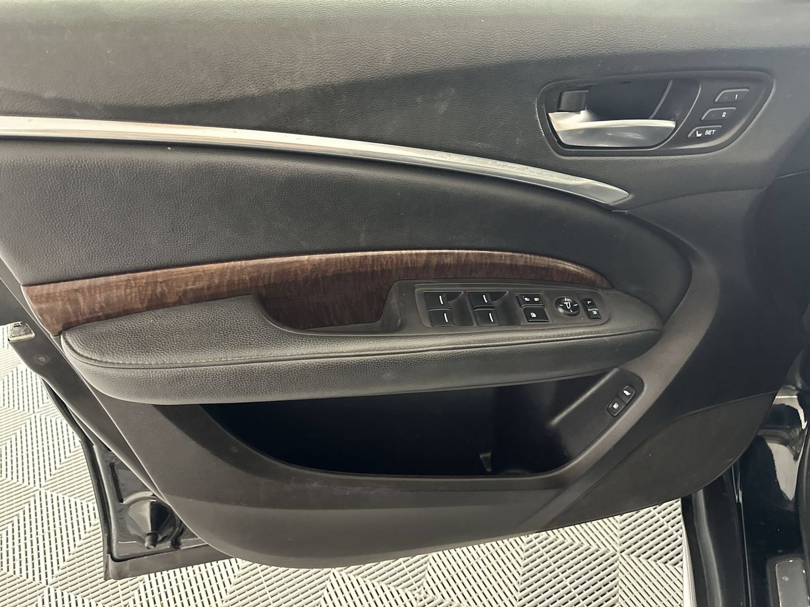 Used 2019 Acura MDX SH-AWD image 29