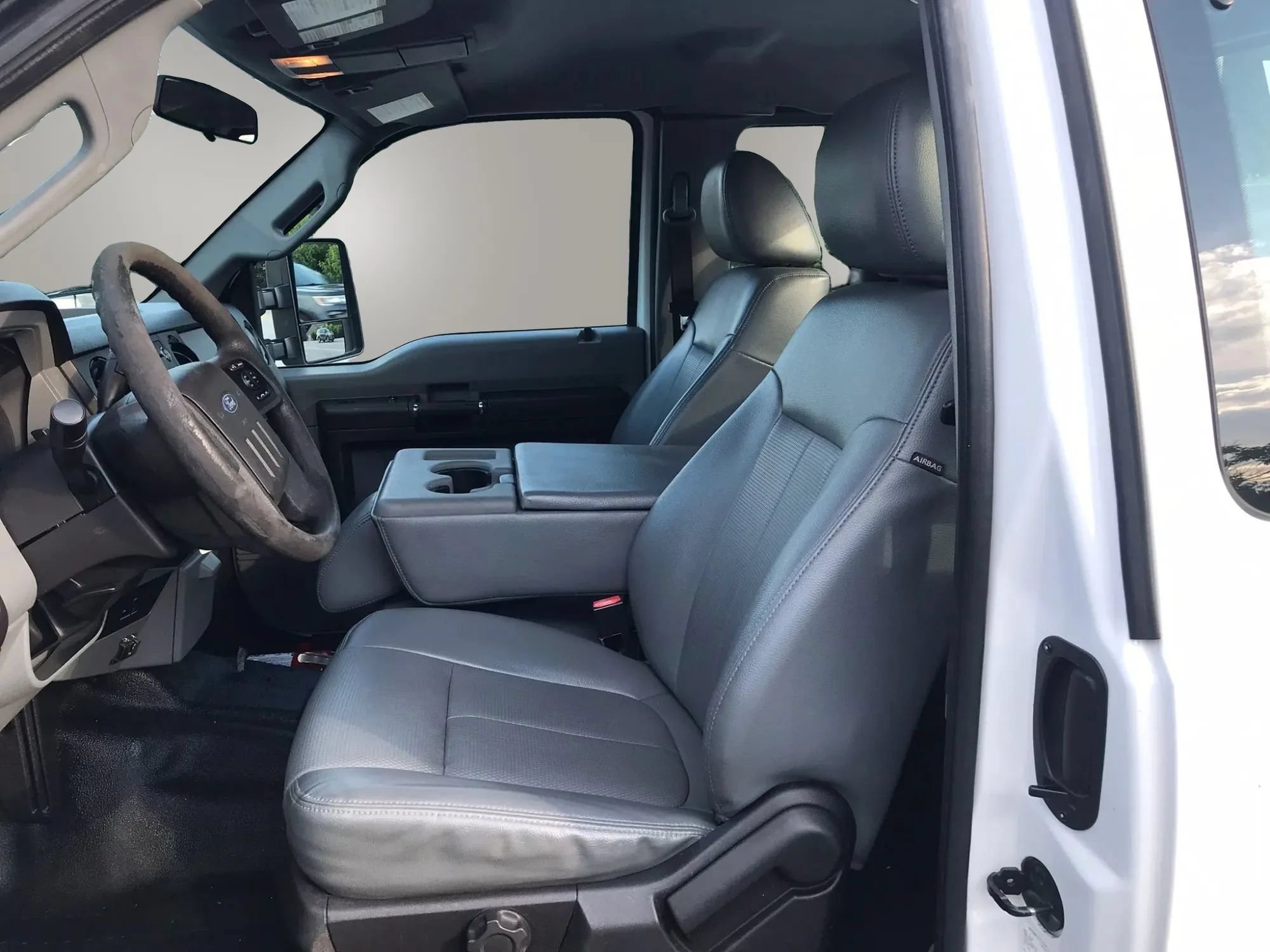 Used 2016 Ford F350 XL AWD/4WD image 2