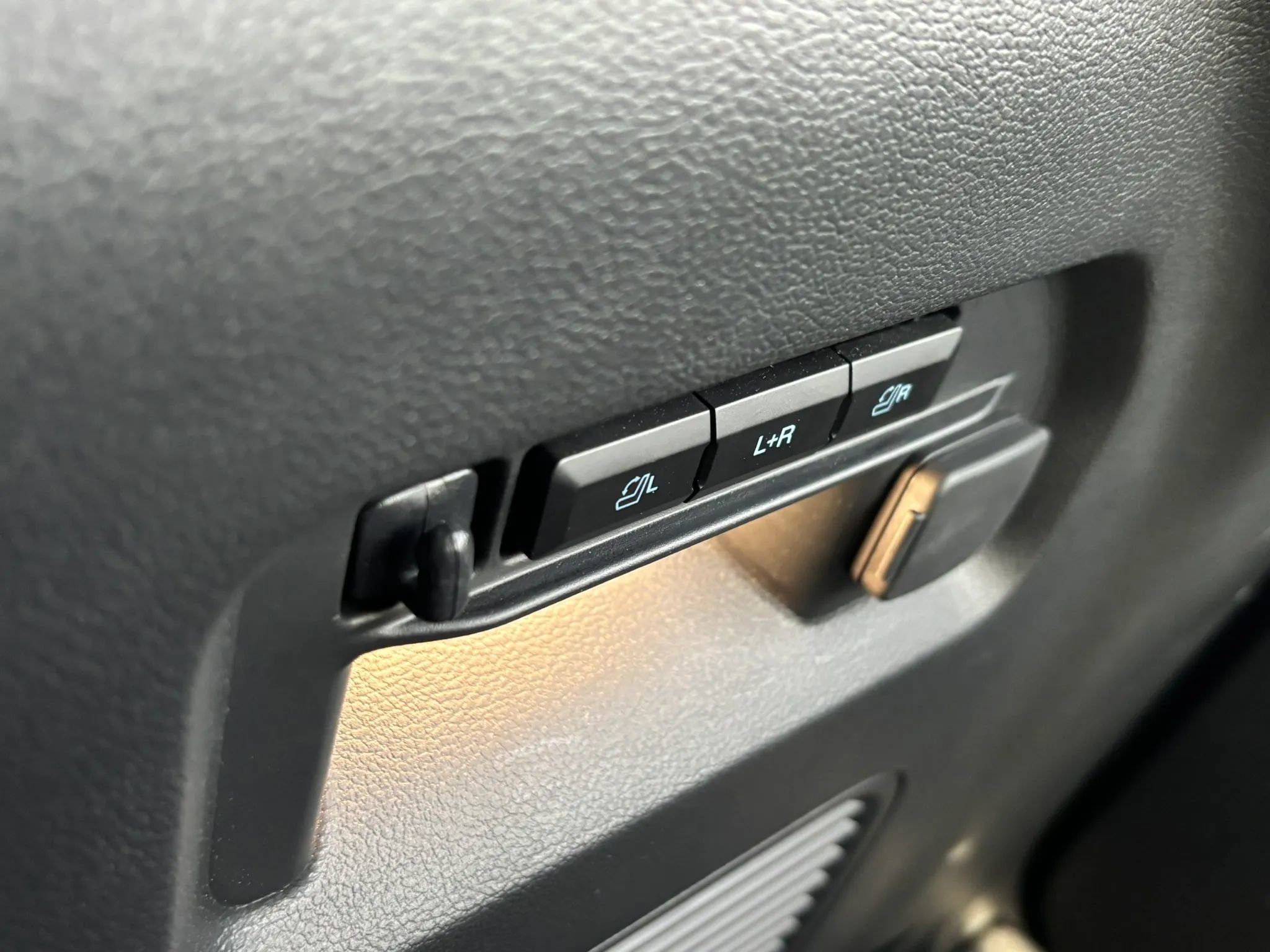 Used 2026 Ford Explorer Tremor w/ Tremor Ultimate Package image 17