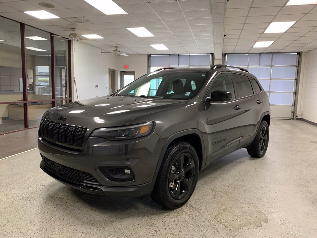 Certified 2023 Jeep Cherokee Altitude Lux w/ Lux Elite Package AWD/4WD image 3