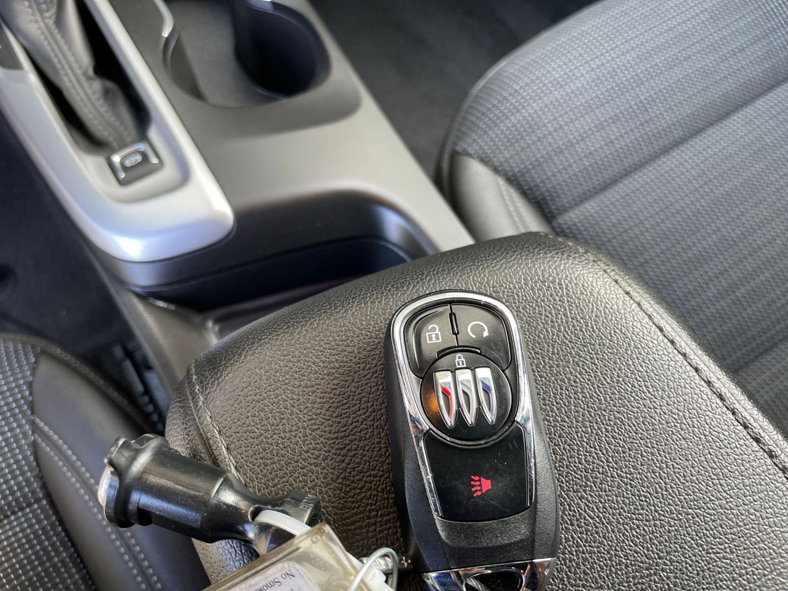 Used 2025 Buick Envista Preferred image 24