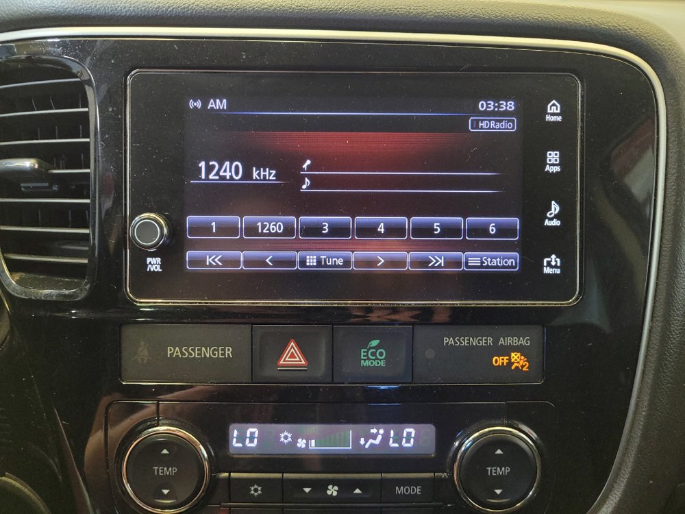 Used 2018 Mitsubishi Outlander SE FWD image 25