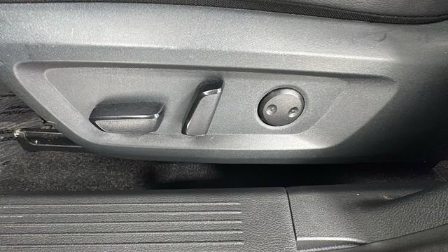 Certified 2025 Nissan Rogue SV AWD/4WD image 11