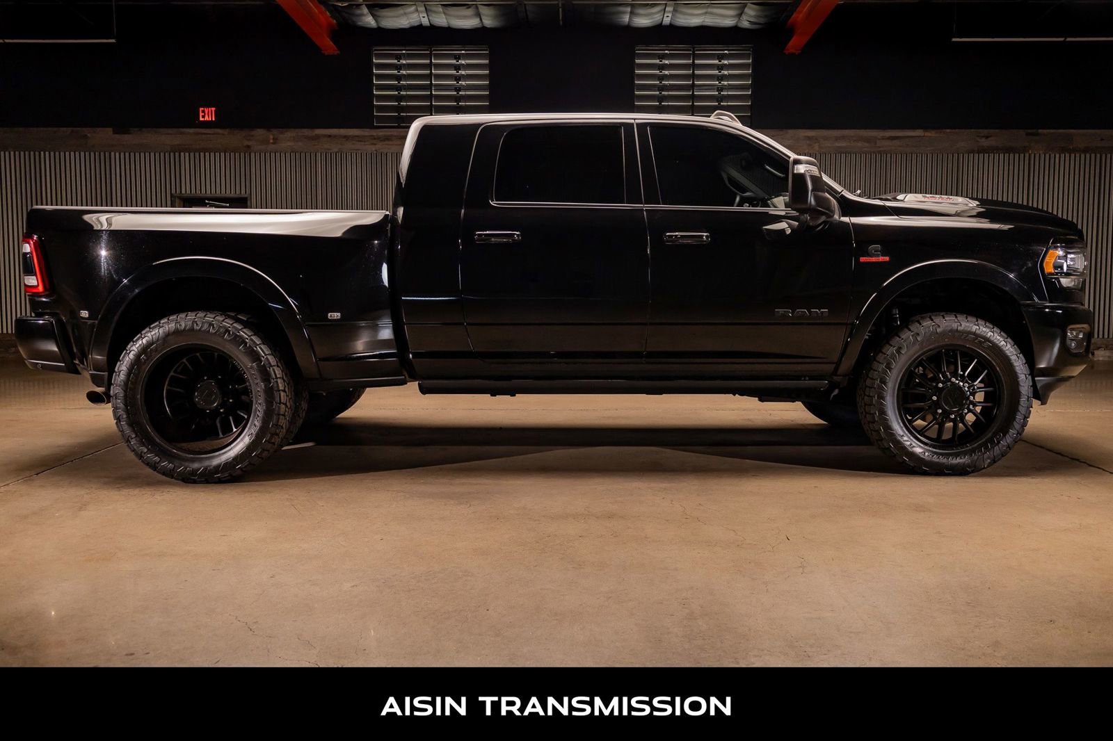 Used 2023 RAM 3500 Limited image 11