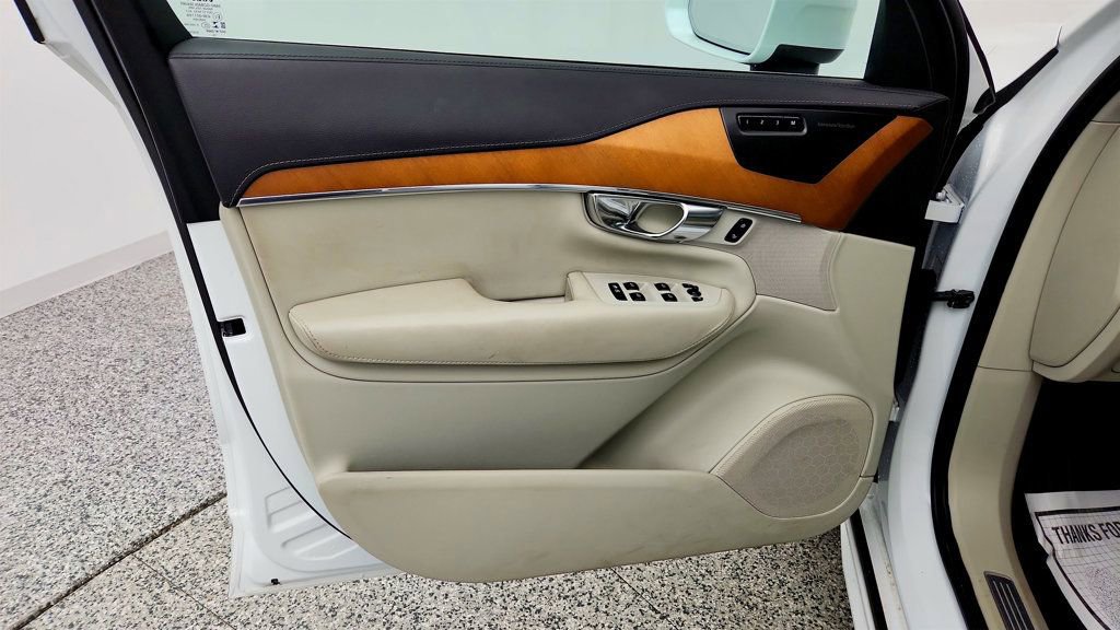 Used 2020 Volvo XC90 T8 Inscription w/ Protection Package Premier AWD/4WD image 11