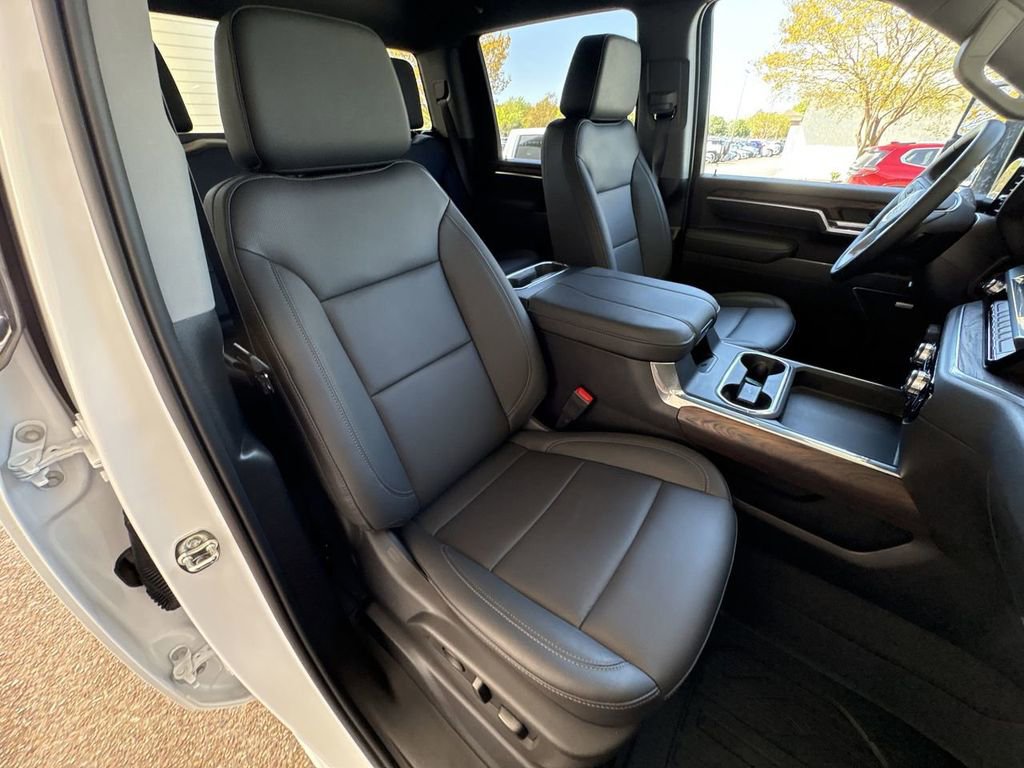 Certified 2026 GMC Sierra 2500 SLT w/ SLT Convenience Package image 28