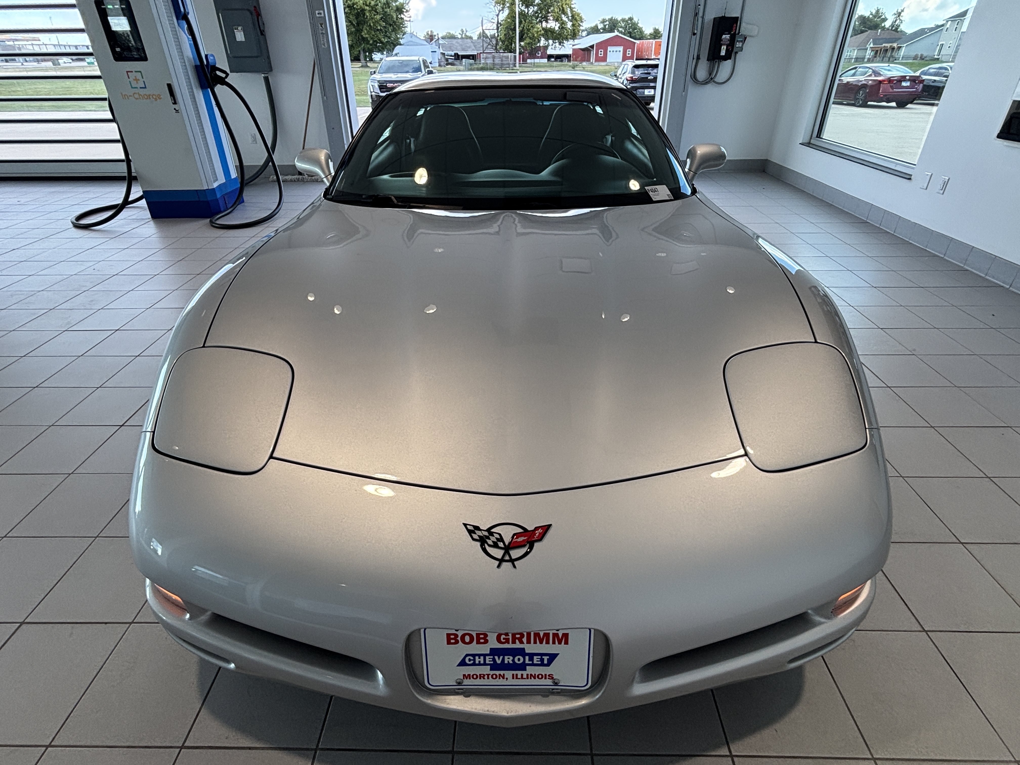 Used 2001 Chevrolet Corvette Coupe RWD image 5