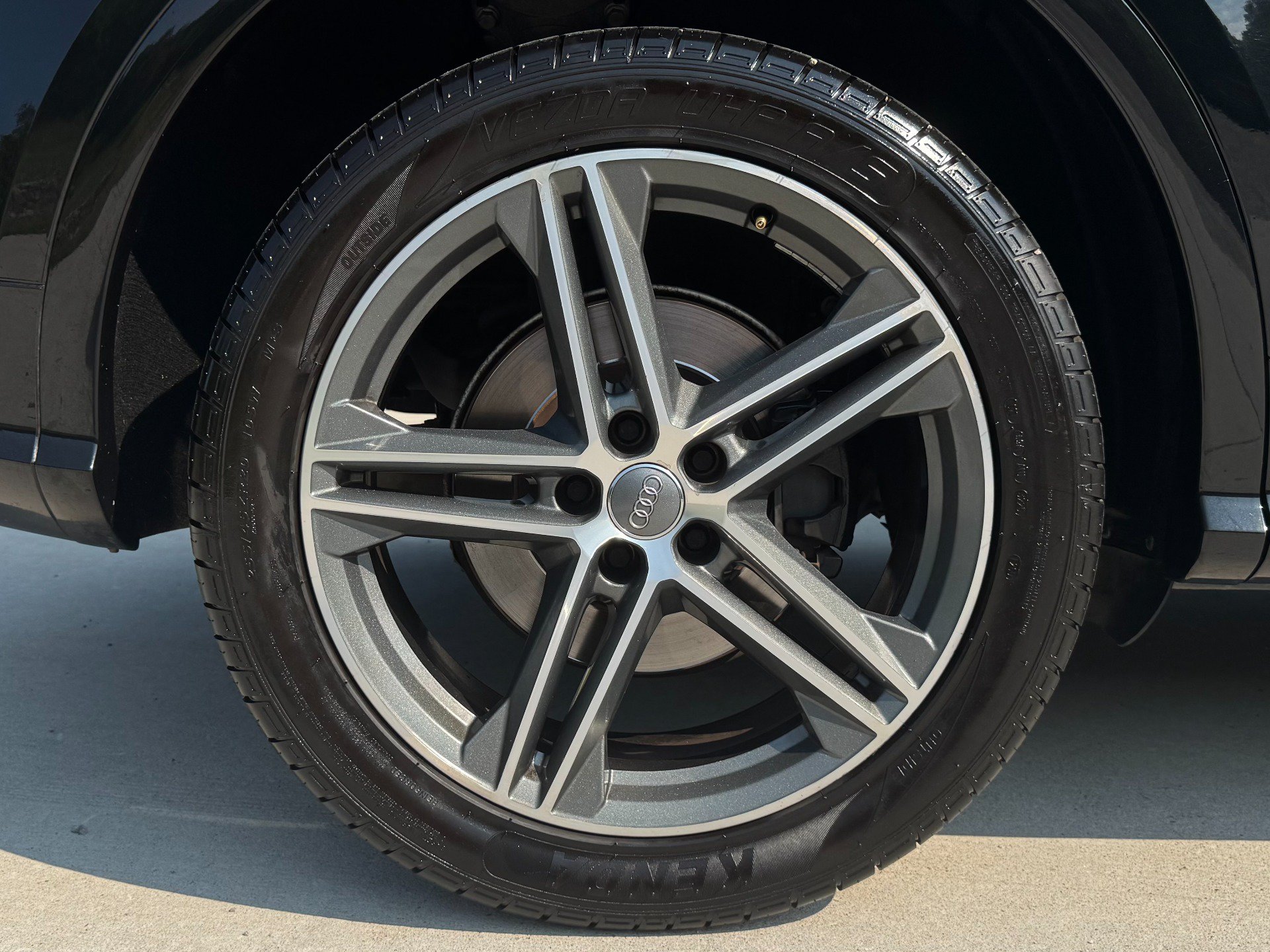 Used 2018 Audi SQ5 Premium Plus w/ Navigation Package AWD/4WD image 64
