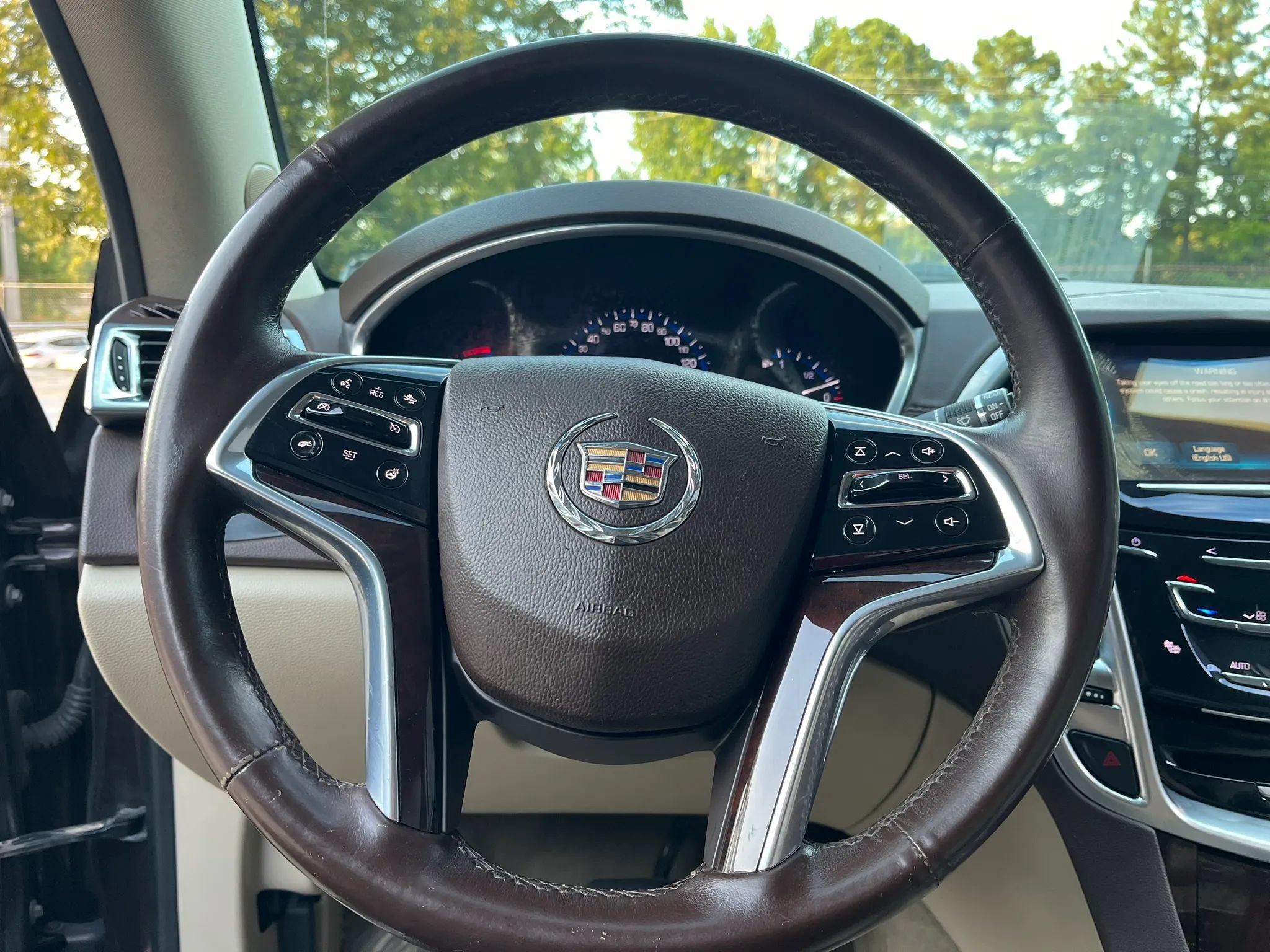 Used 2016 Cadillac SRX Luxury w/ Driver Awareness Package AWD/4WD image 8
