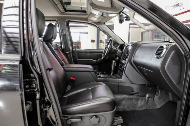 Used 2009 Ford Explorer Sport Trac Adrenalin image 41