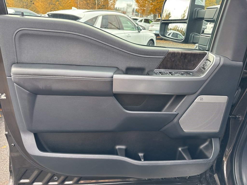 Used 2024 Ford F350 Lariat image 19