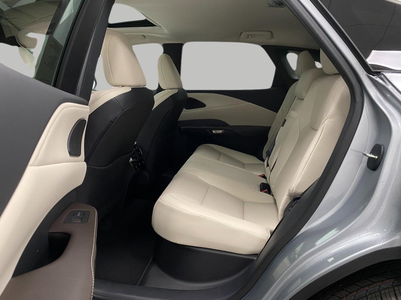 New 2025 Lexus RX 350 AWD image 29