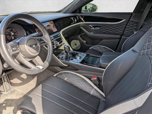 Used 2024 Bentley Flying Spur W12 image 17