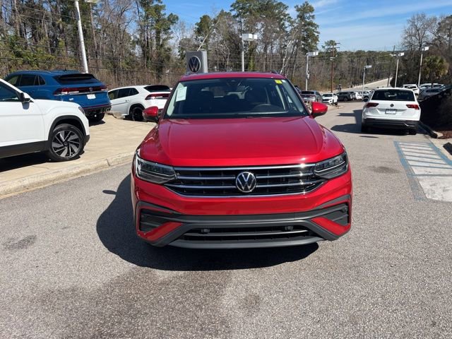 Used 2023 Volkswagen Tiguan SE w/ Panoramic Sunroof Package image 36