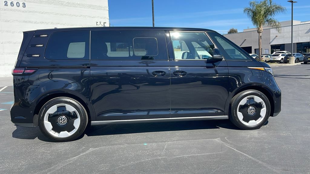 New 2025 Volkswagen ID. Buzz Pro S image 6