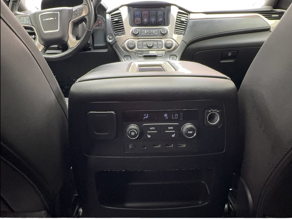 Used 2019 GMC Yukon XL Denali w/ Denali Ultimate Package RWD image 40