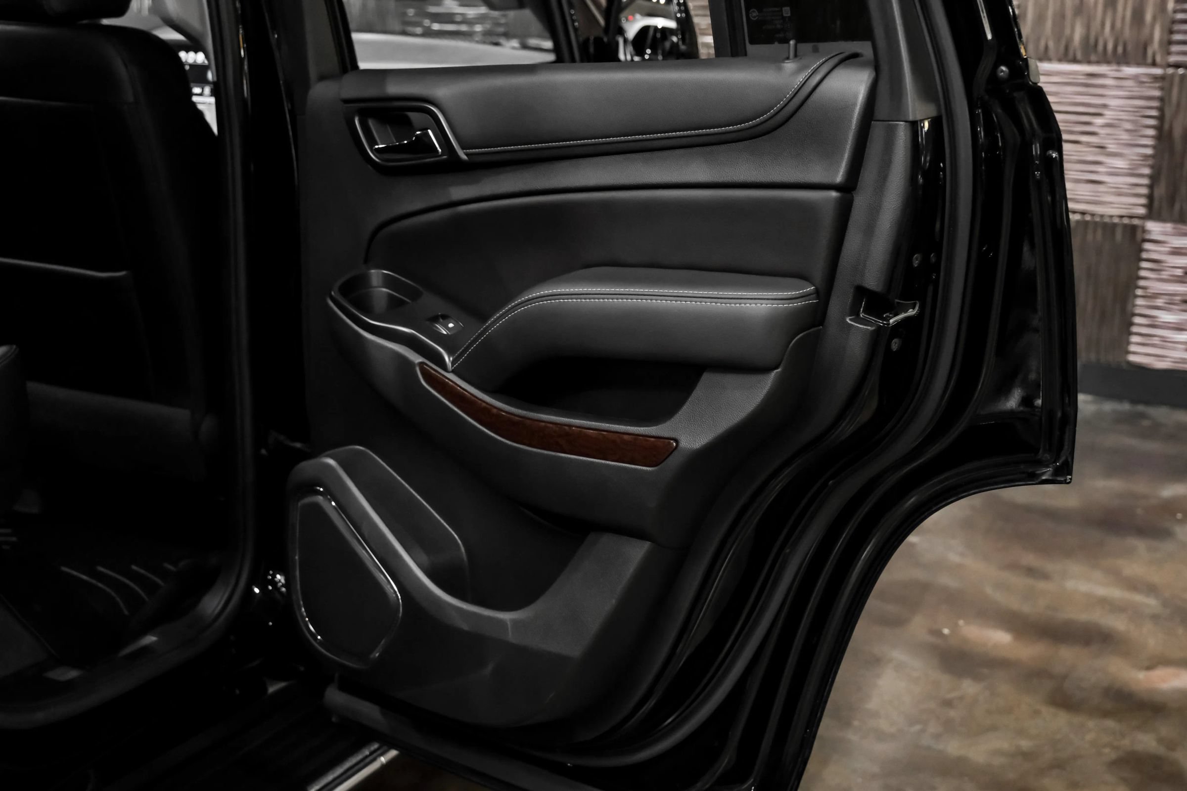 Used 2020 GMC Yukon SLT w/ Open Road Package AWD/4WD image 47