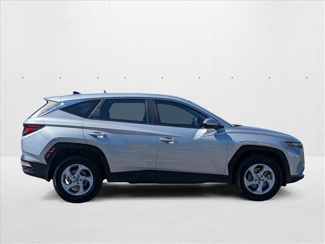 Used 2023 Hyundai Tucson SE image 4