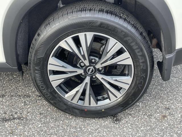 Certified 2023 Nissan Rogue SV image 10