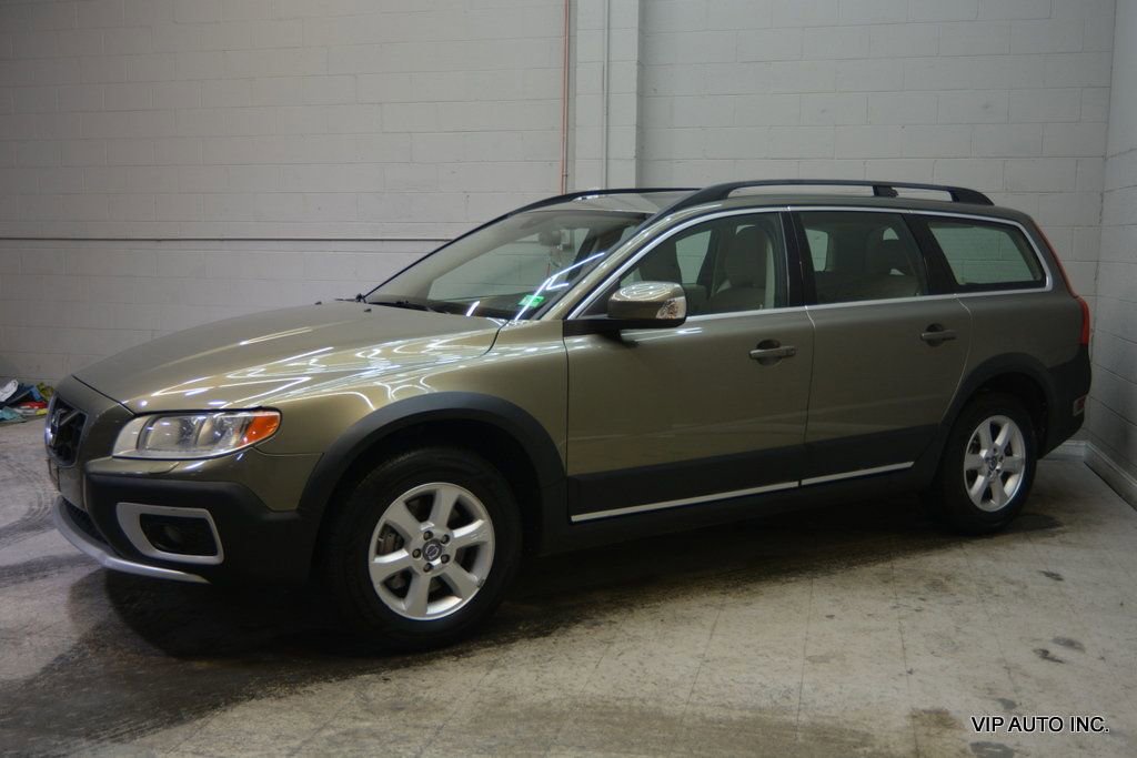 Used 2010 Volvo XC70 3.2 image 28