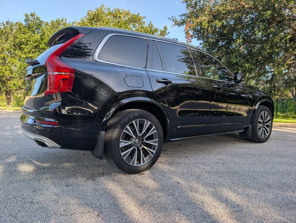 Used 2021 Volvo XC90 T6 Momentum w/ Climate Package AWD/4WD image 9