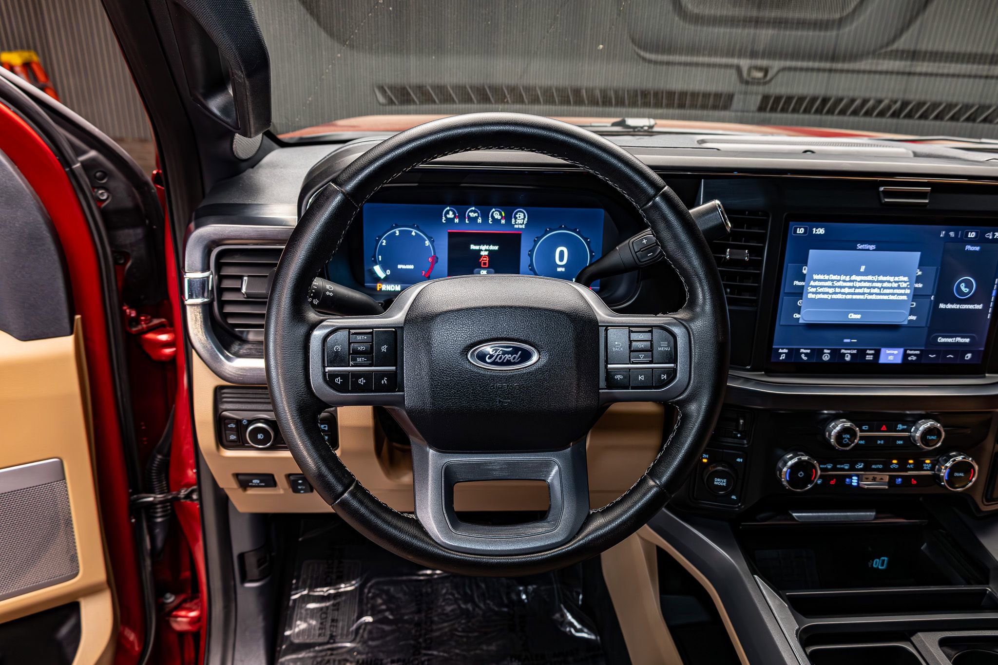 Used 2025 Ford F250 Lariat image 16