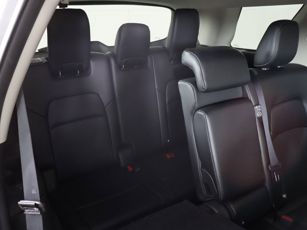 Used 2023 Nissan Pathfinder SL AWD/4WD image 37