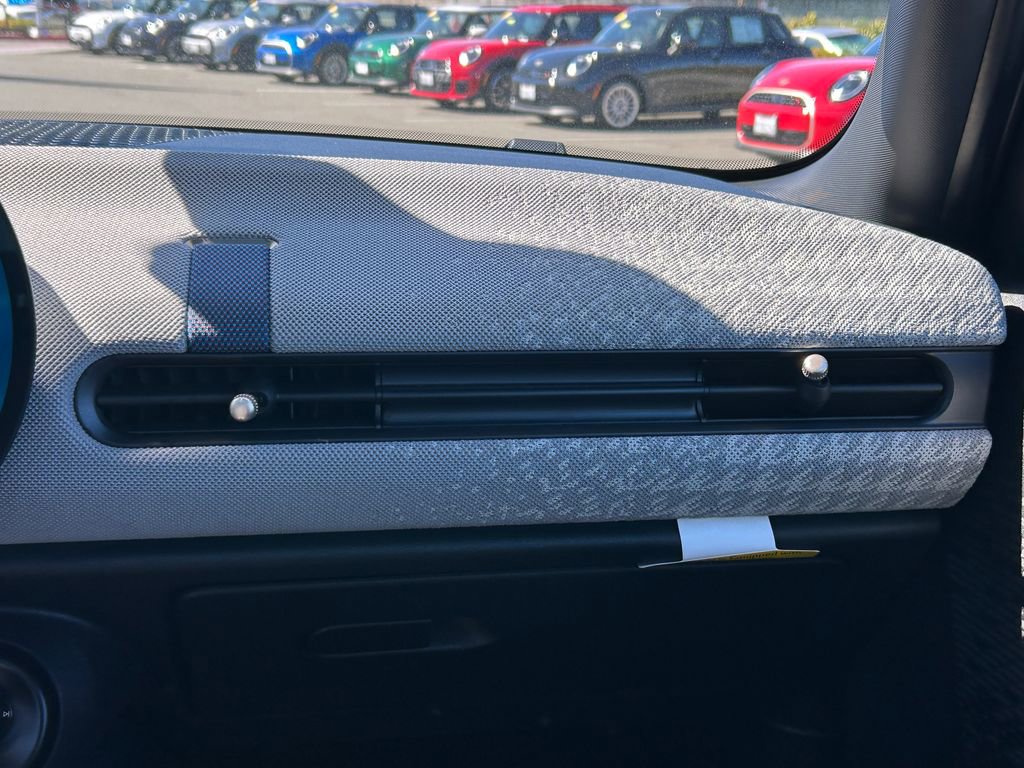 Used 2025 MINI Cooper S image 25